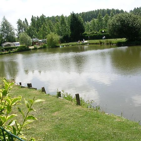 Auberge Des Etangs Roussent 외부 사진