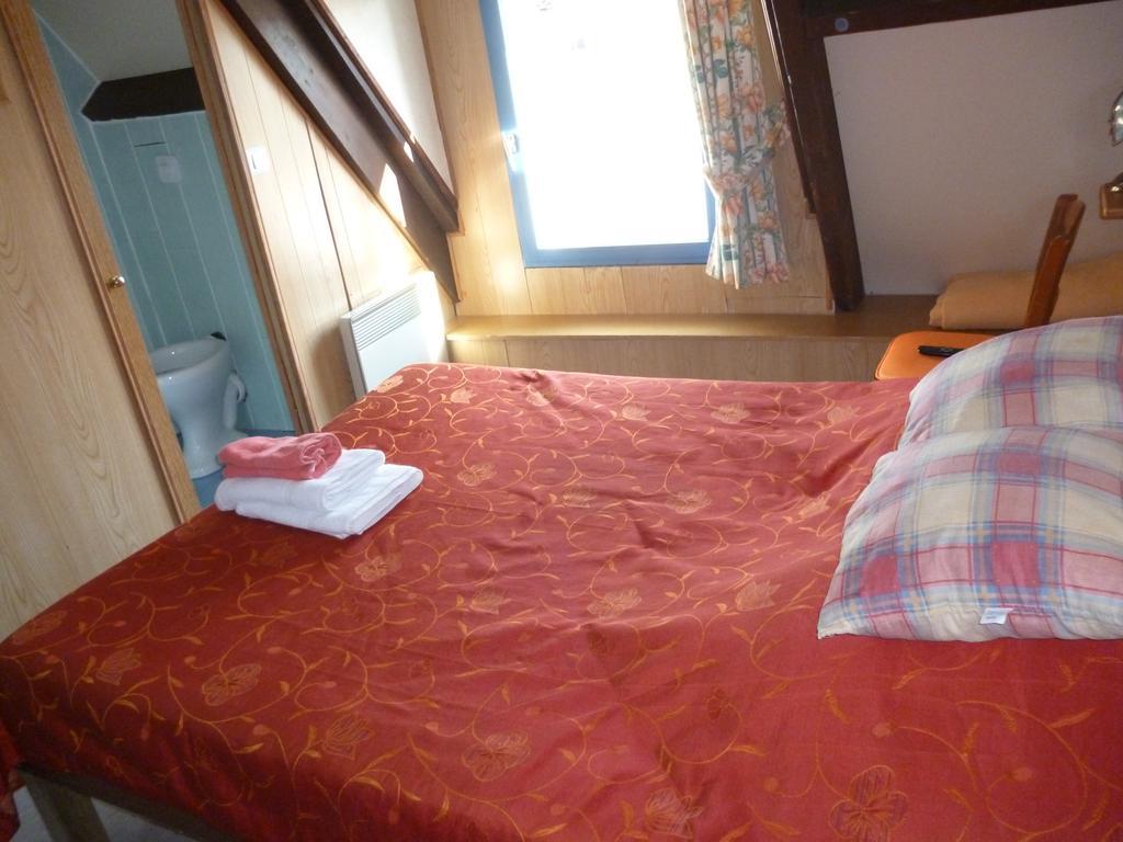 Auberge Des Etangs Roussent 외부 사진